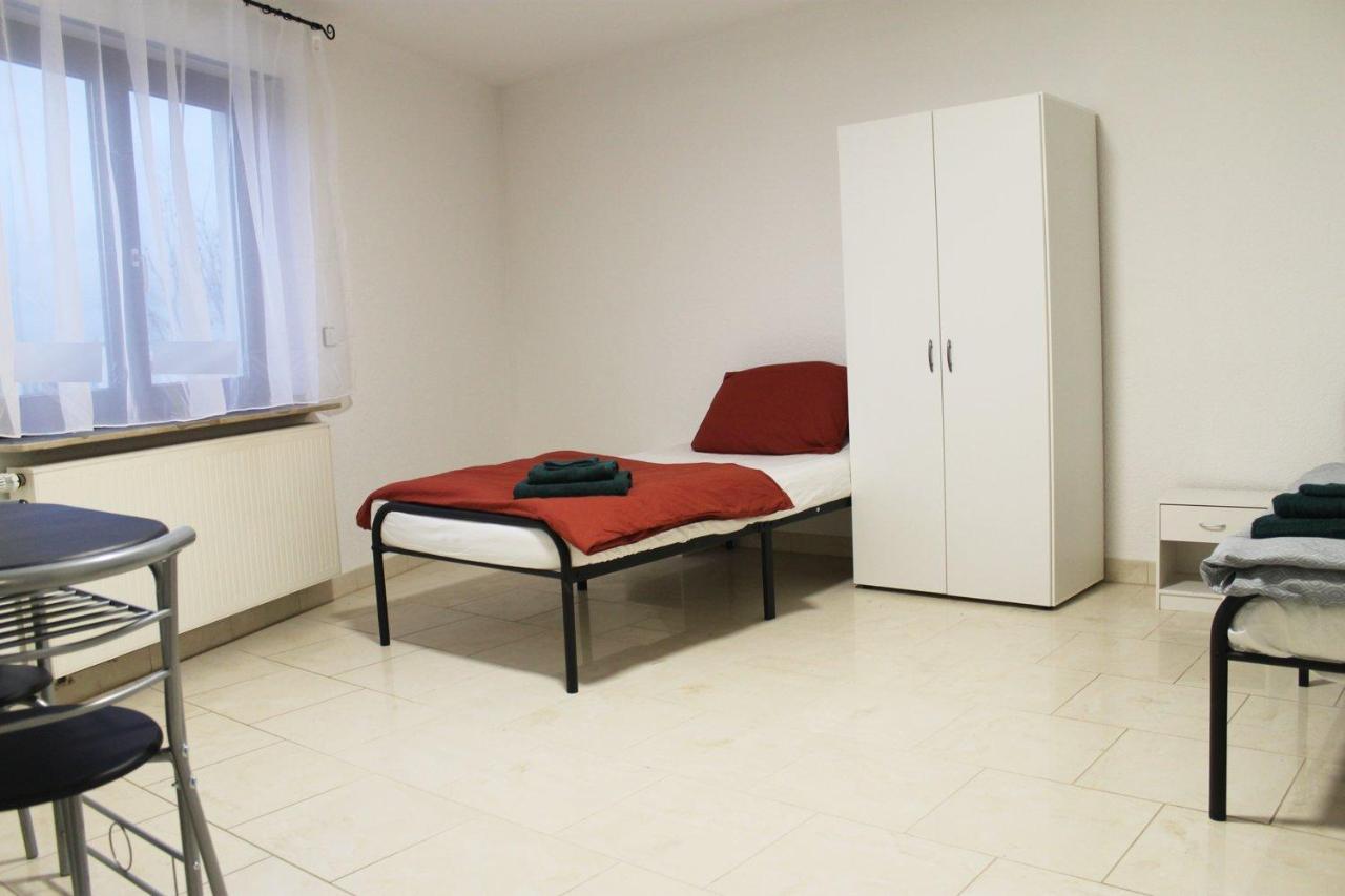 לודוויגסבורג Spacious Apartment In Industrial Area מראה חיצוני תמונה