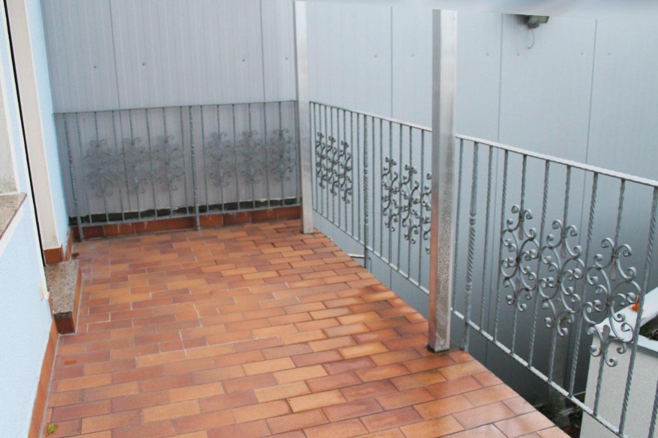 לודוויגסבורג Spacious Apartment In Industrial Area מראה חיצוני תמונה