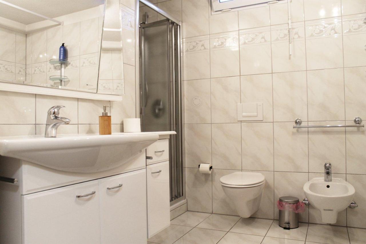 לודוויגסבורג Spacious Apartment In Industrial Area מראה חיצוני תמונה